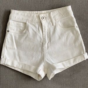 Aritzia. High waisted white denim shorts. Size 24